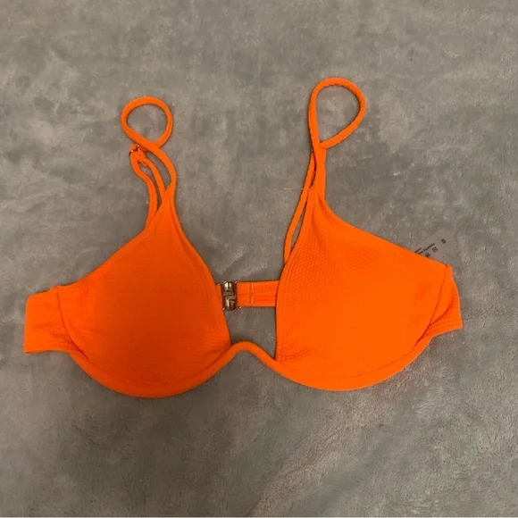 size small wired bathing suit top - Picture 3 of 4